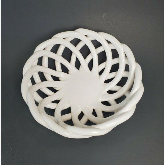 Modern Farmhouse Gorgeous 7" Braid Bread Basket - - Picture 3 of 7